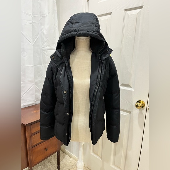 Black Gap Puffer Jacket - Picture 1 of 5